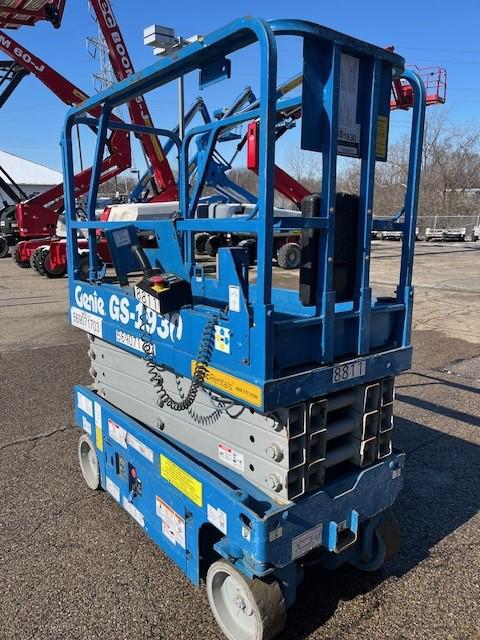2017 Genie GS-1930