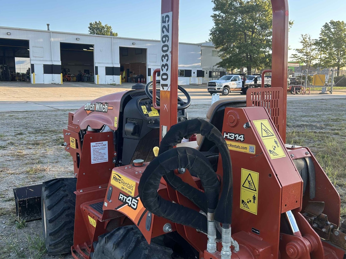 2021 Ditch Witch RT45-1