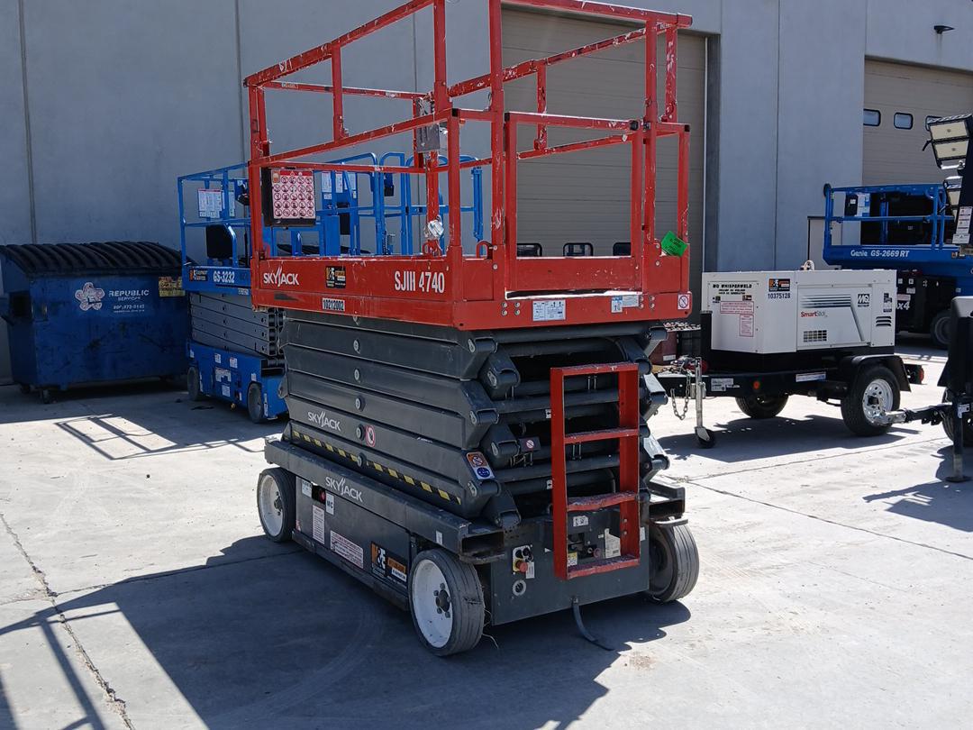 2017 Skyjack SJ4740
