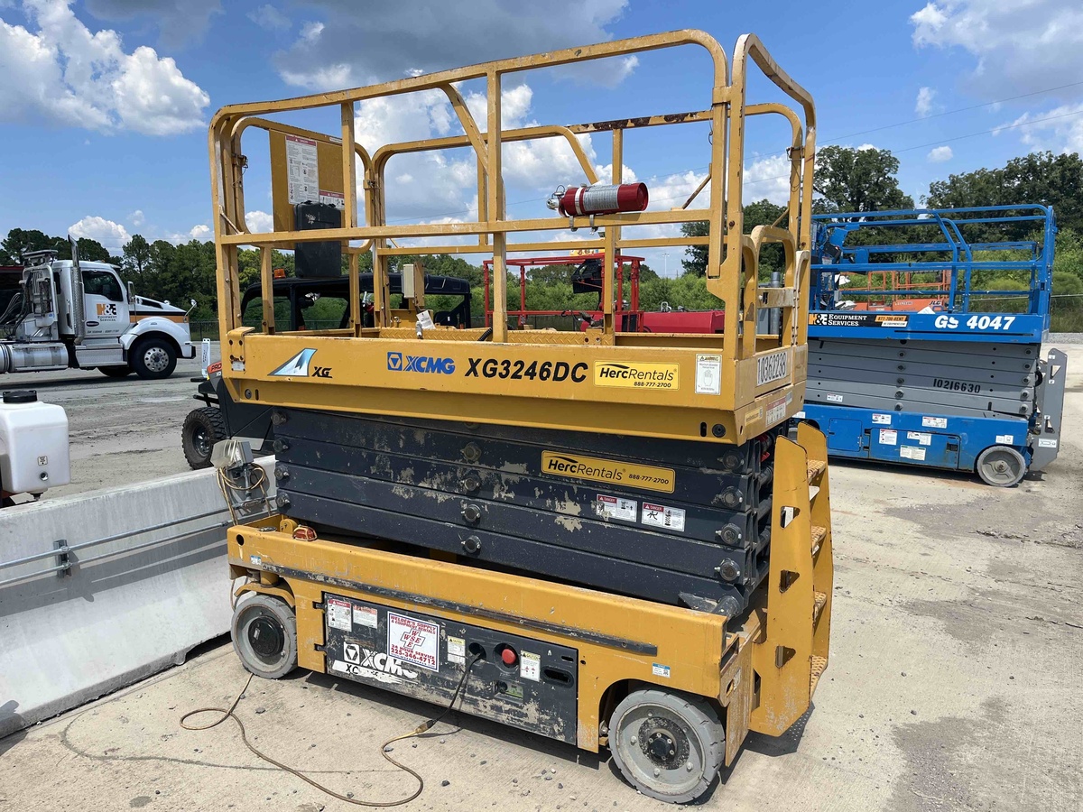 2021 XCMG XG3246DC