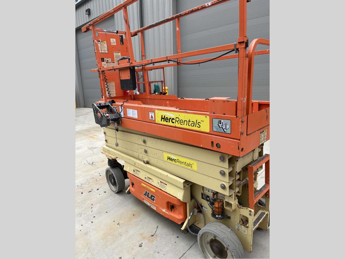 2018 JLG 2632ES