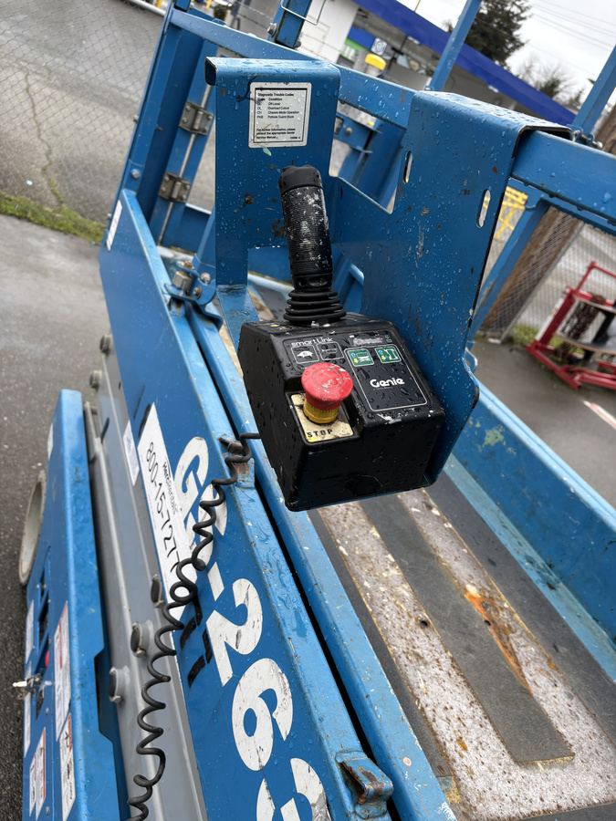 2017 Genie GS-2632-12