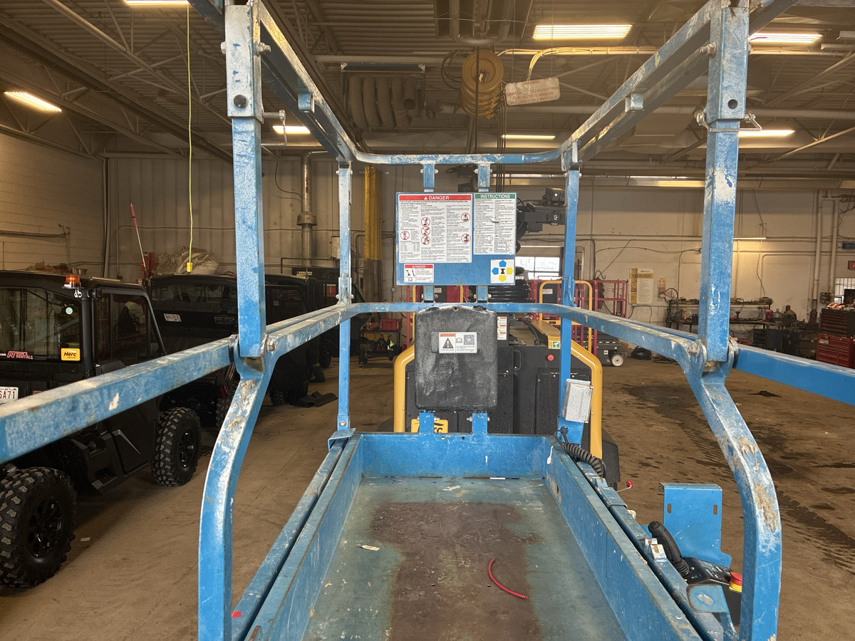 2018 Genie GS-3232-7