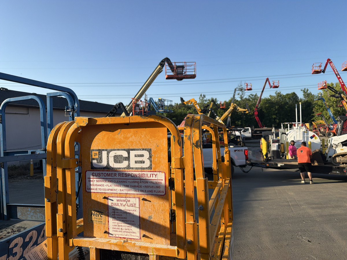 2023 JCB S1930E-5