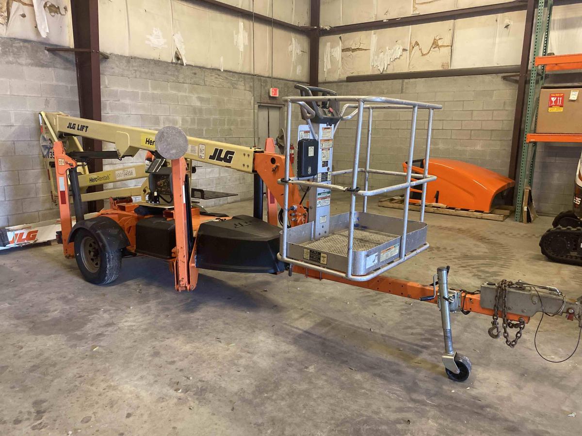 2018 JLG T350
