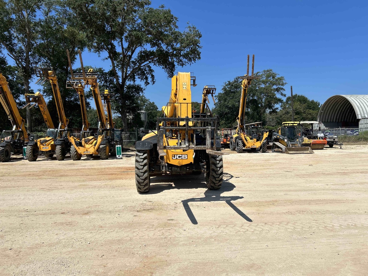 2022 JCB 507-42-4