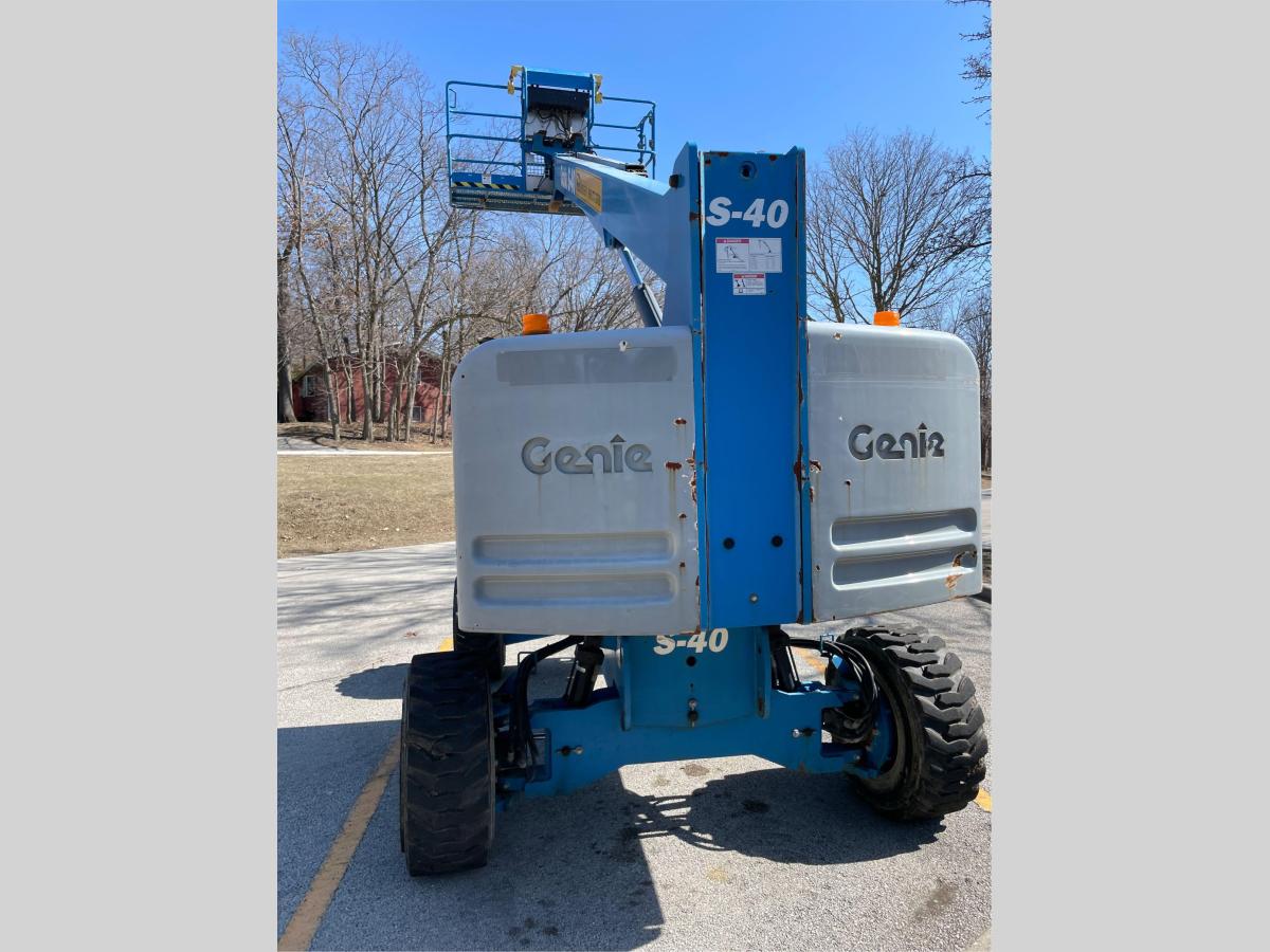 2018 Genie S-40