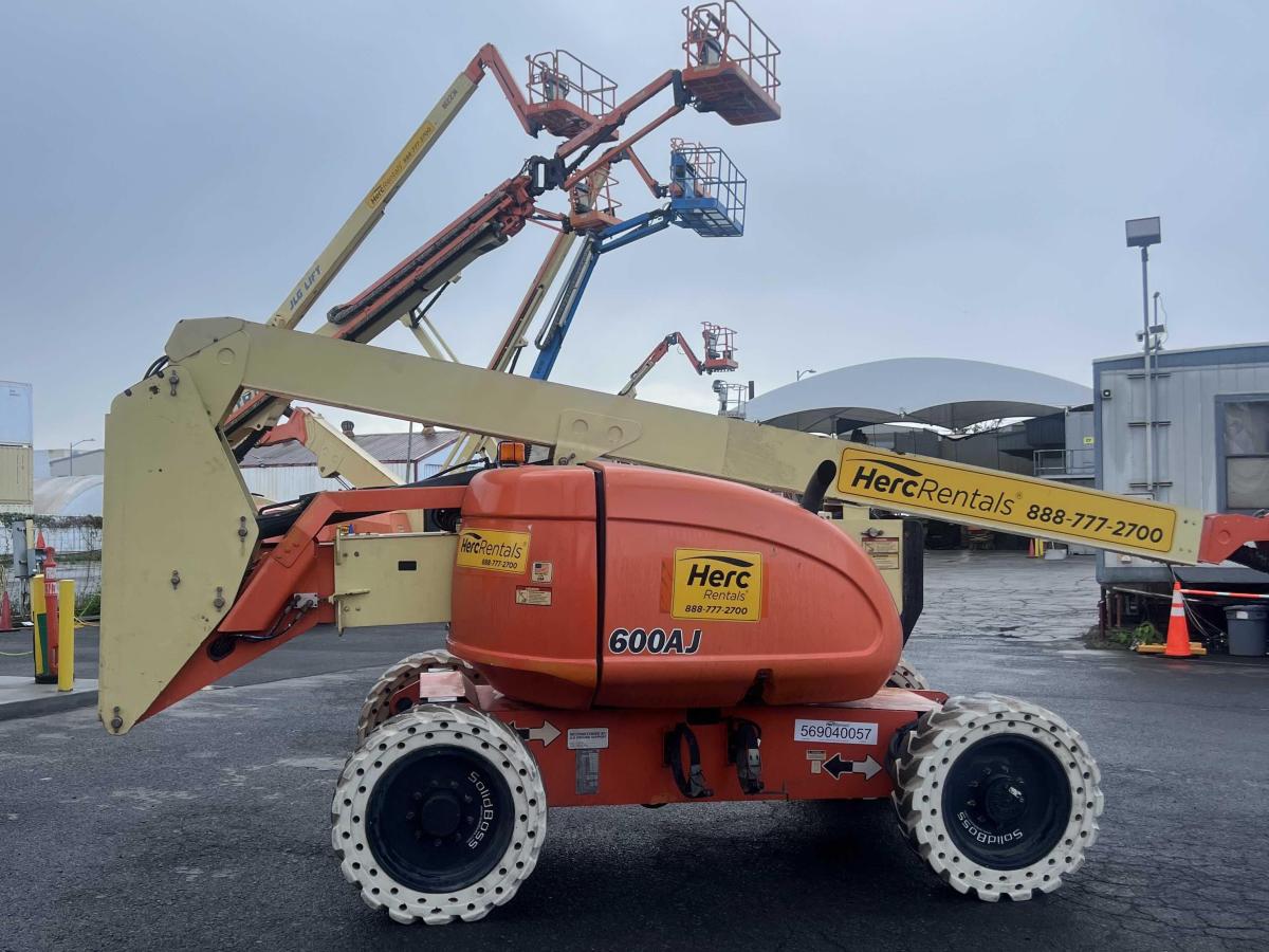 2005 JLG 600AJN Narrow-2