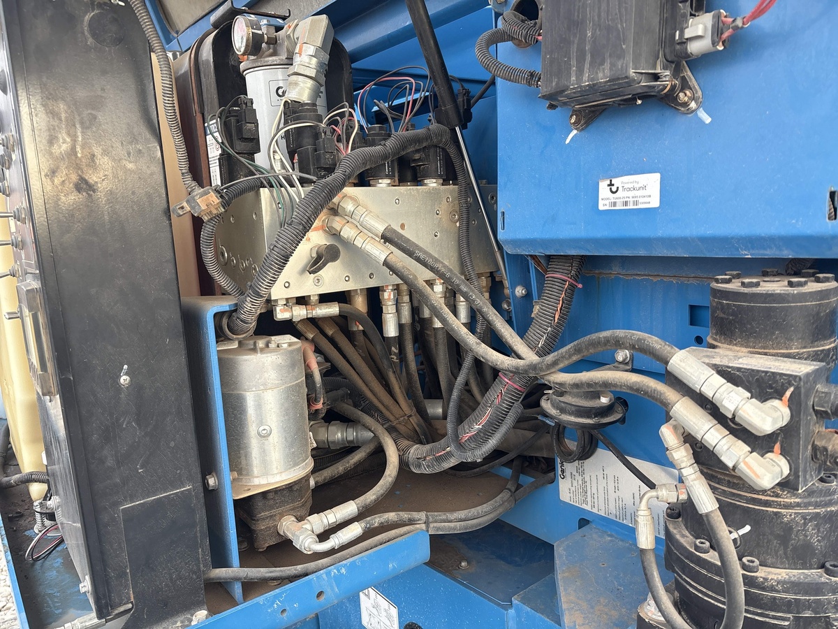 2018 Genie S-40-8