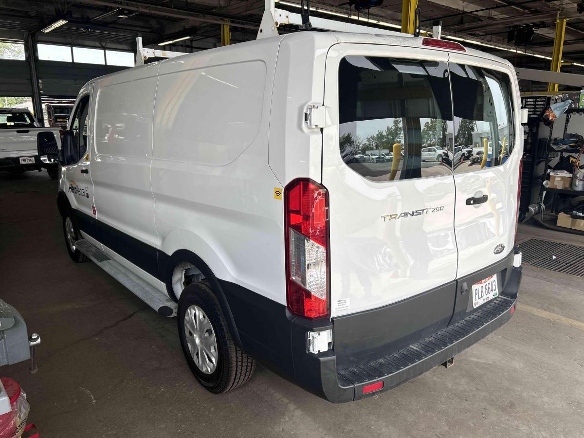 2019 Ford Transit 250-9
