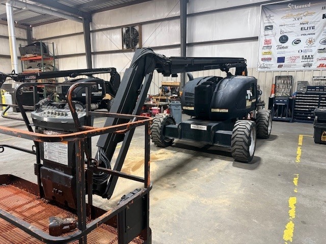 2018 JLG 600AJ