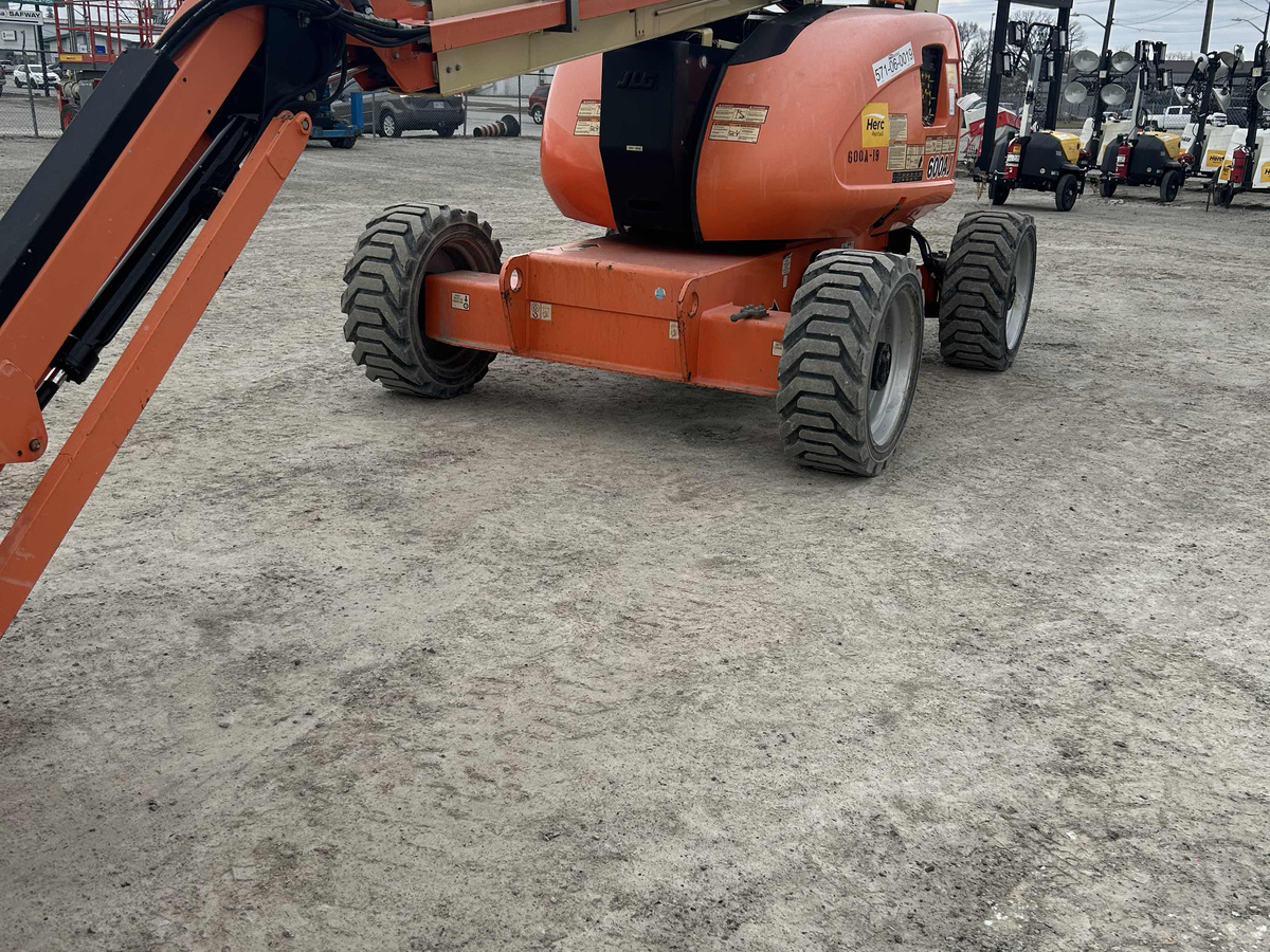 2016 JLG 600AJ-6
