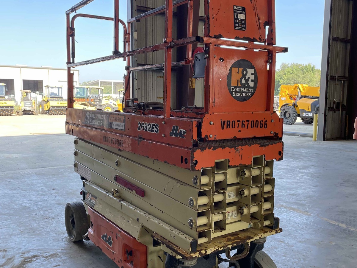 2018 JLG 2632ES-3
