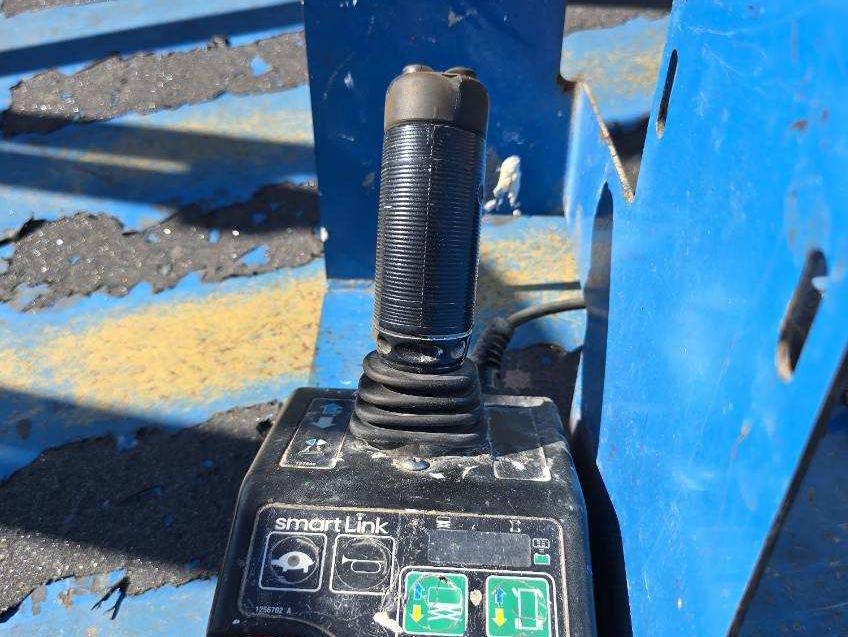 2017 Genie GS-3246