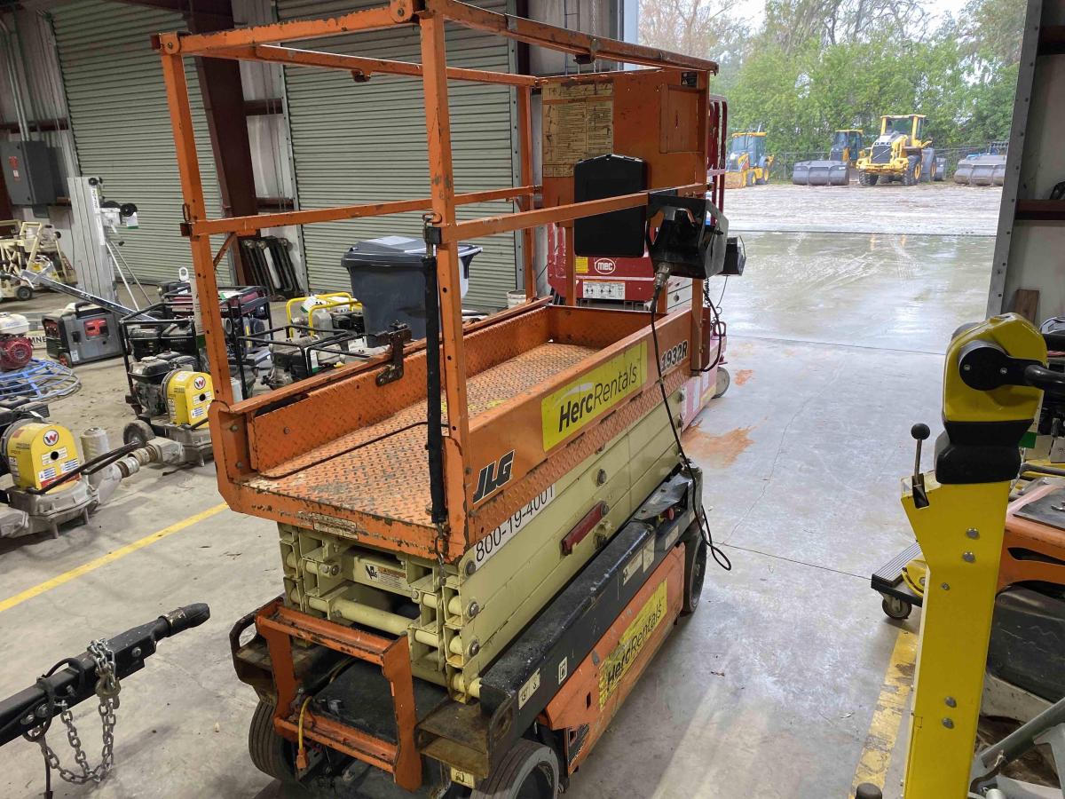 2018 JLG 1932R