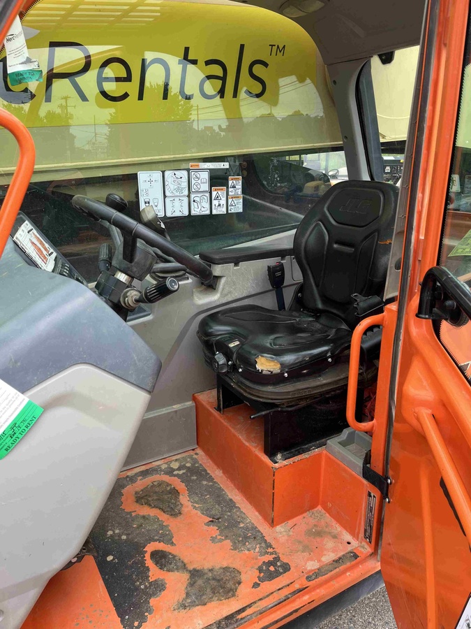 2017 JLG 1255-6