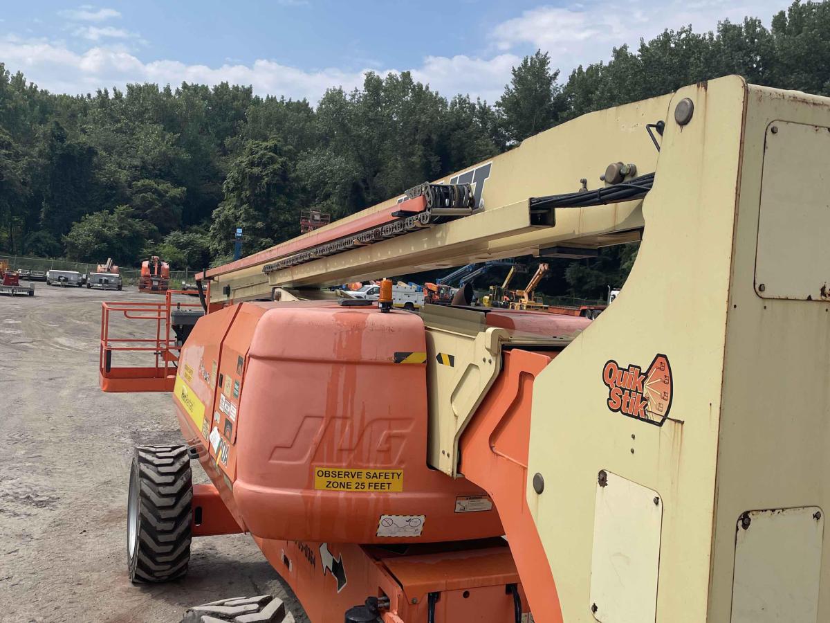2015 JLG 800A