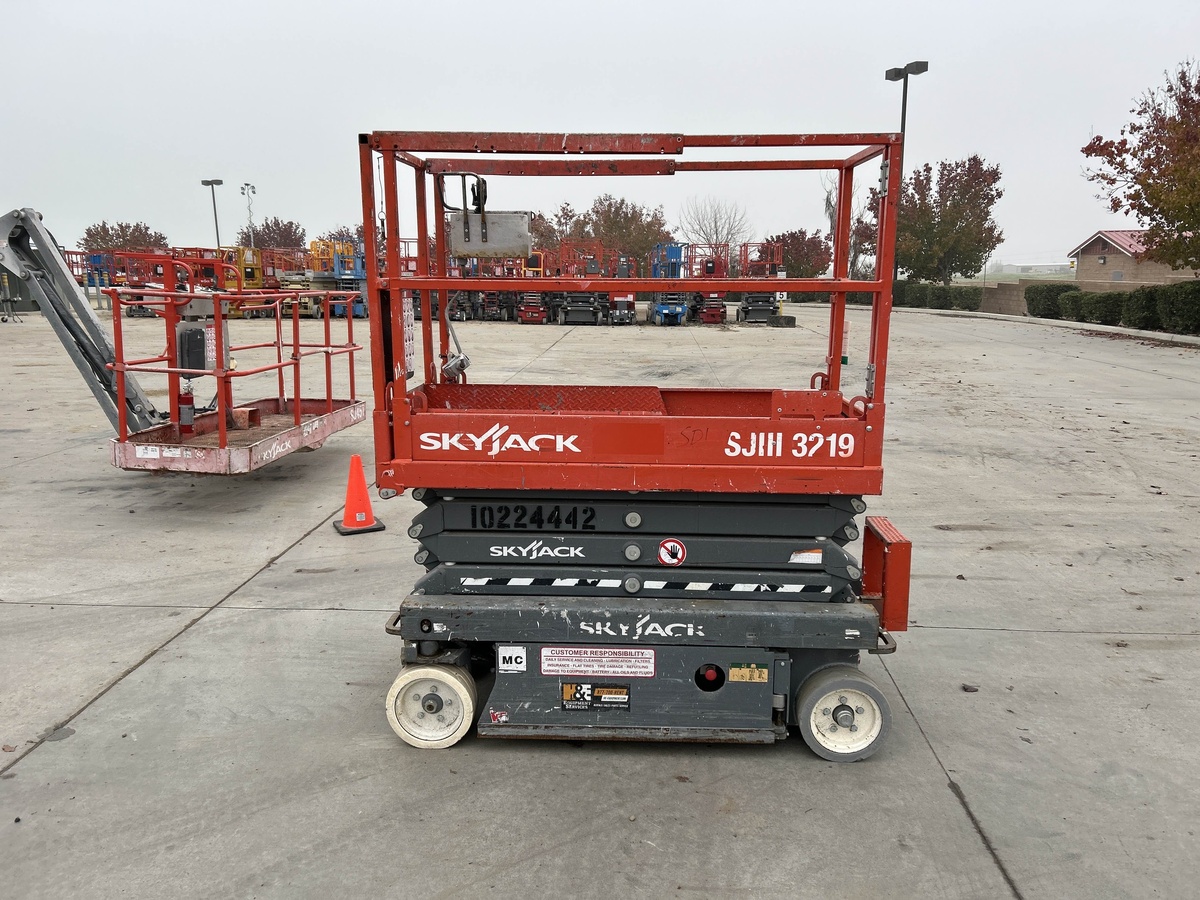 2017 Skyjack SJ3219-14