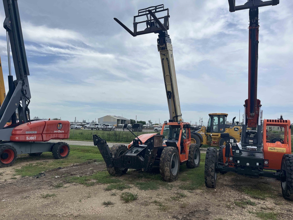 2018 JLG 1255-2