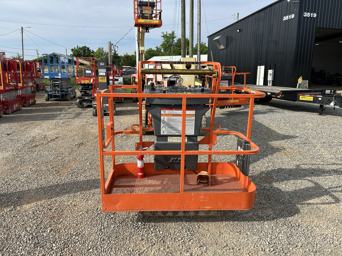 2018 JLG E450AJ-6