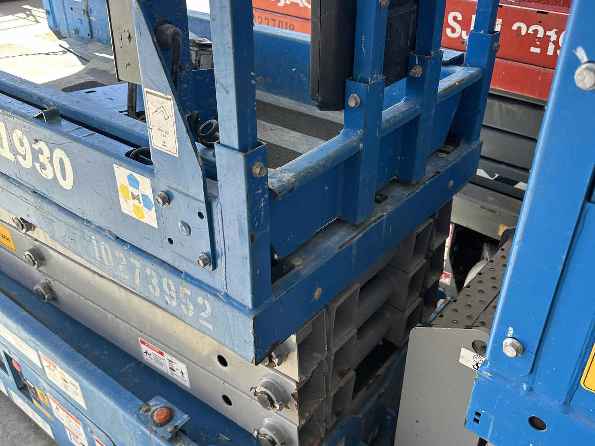 2019 Genie GS-1930