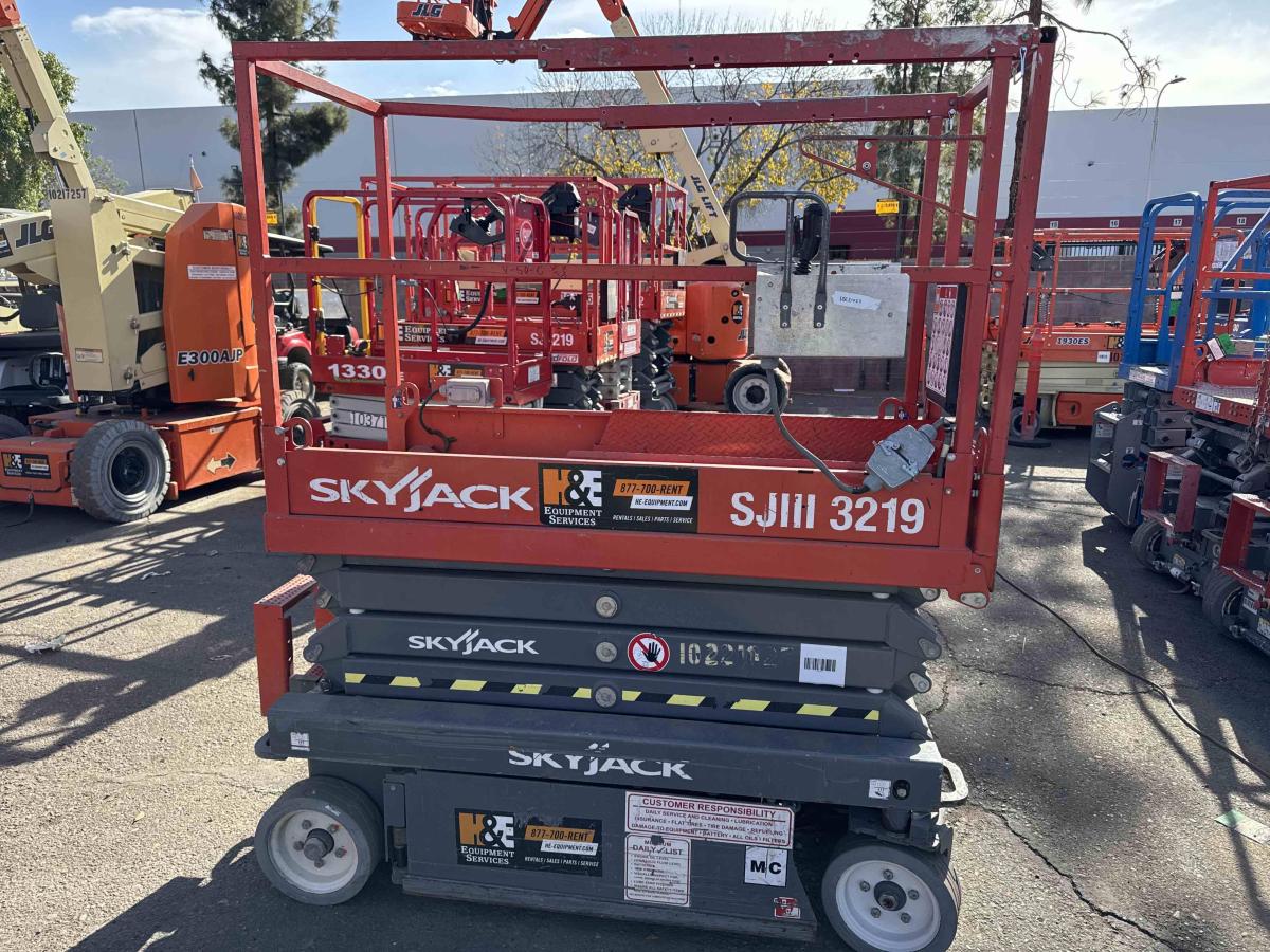 2017 Skyjack SJ3219