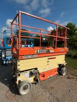 2018 JLG 3246ES-1