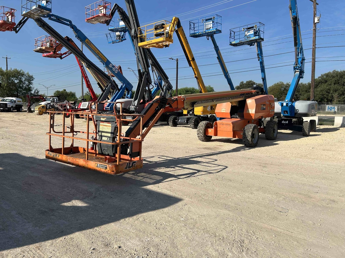 2017 JLG 660SJ-5