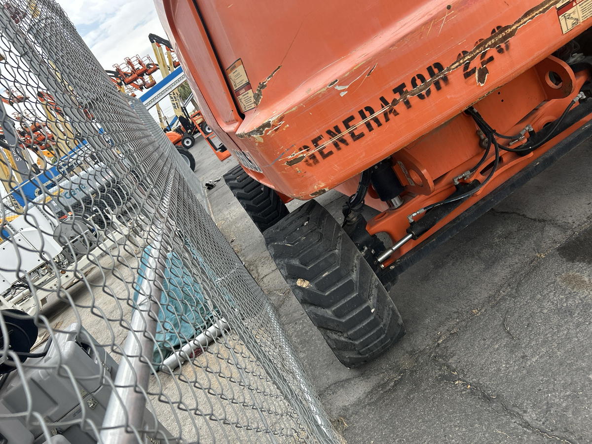 2018 JLG 660SJ-3