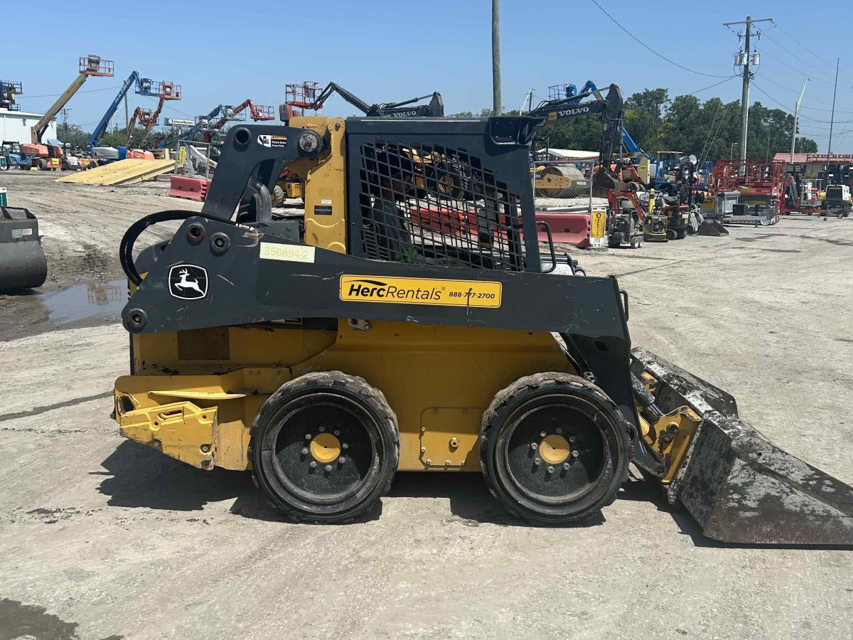 2019 John Deere 324G