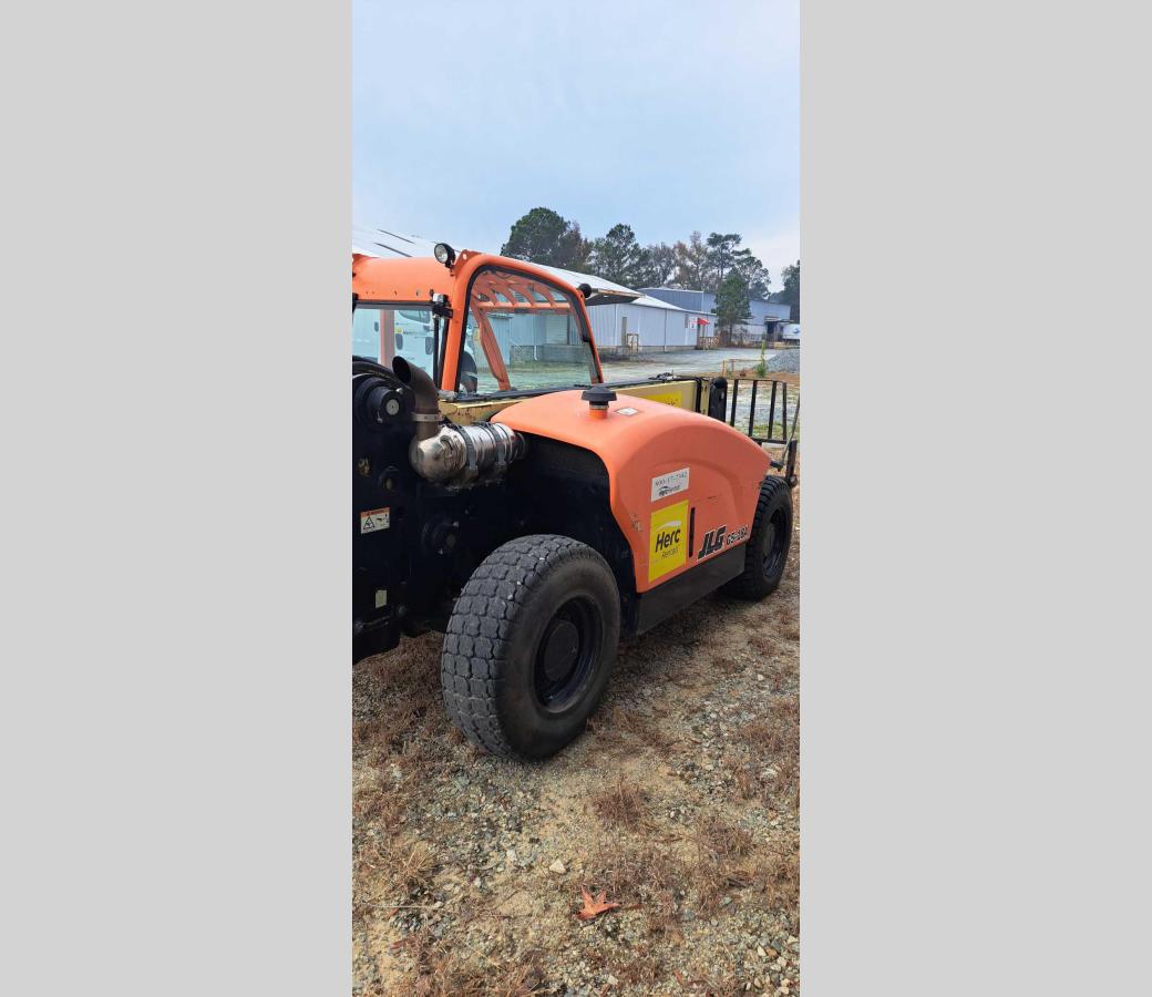 2017 JLG G5-18A