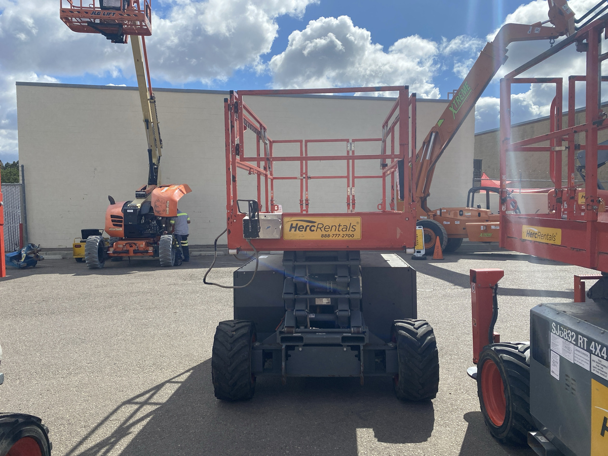 2019 Skyjack SJ-6832RT-5