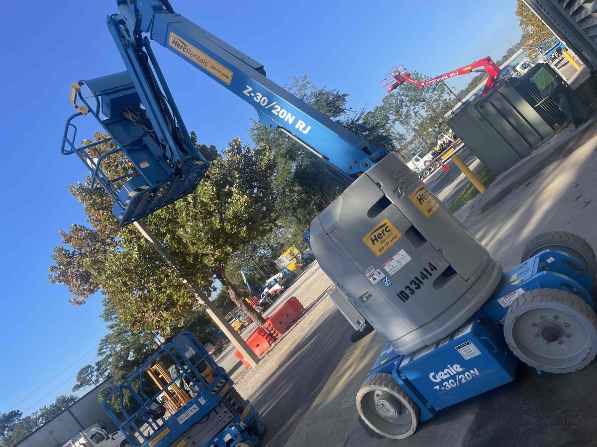 2021 Genie Z-30/20N RJ-4