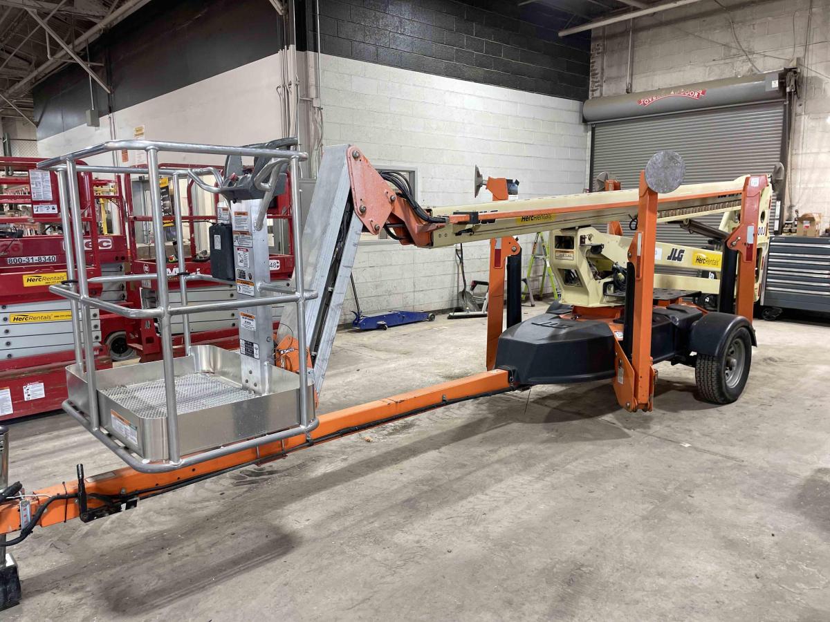 2018 JLG T500J