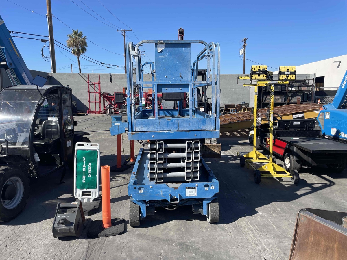 2018 Genie GS-3246-6