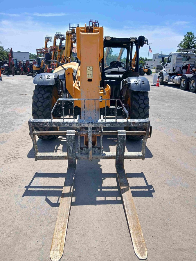 2019 JCB 509-42-8