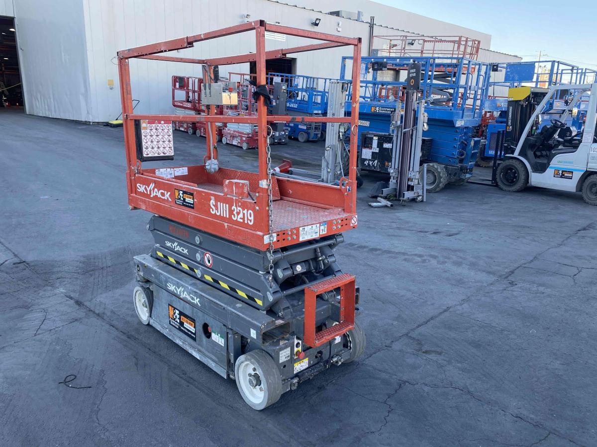2017 Skyjack SJ3219