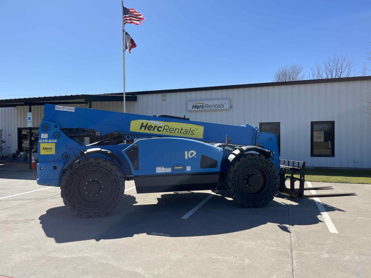 2018 Genie GTH 844
