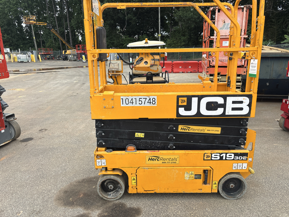 2023 JCB S1930E-4