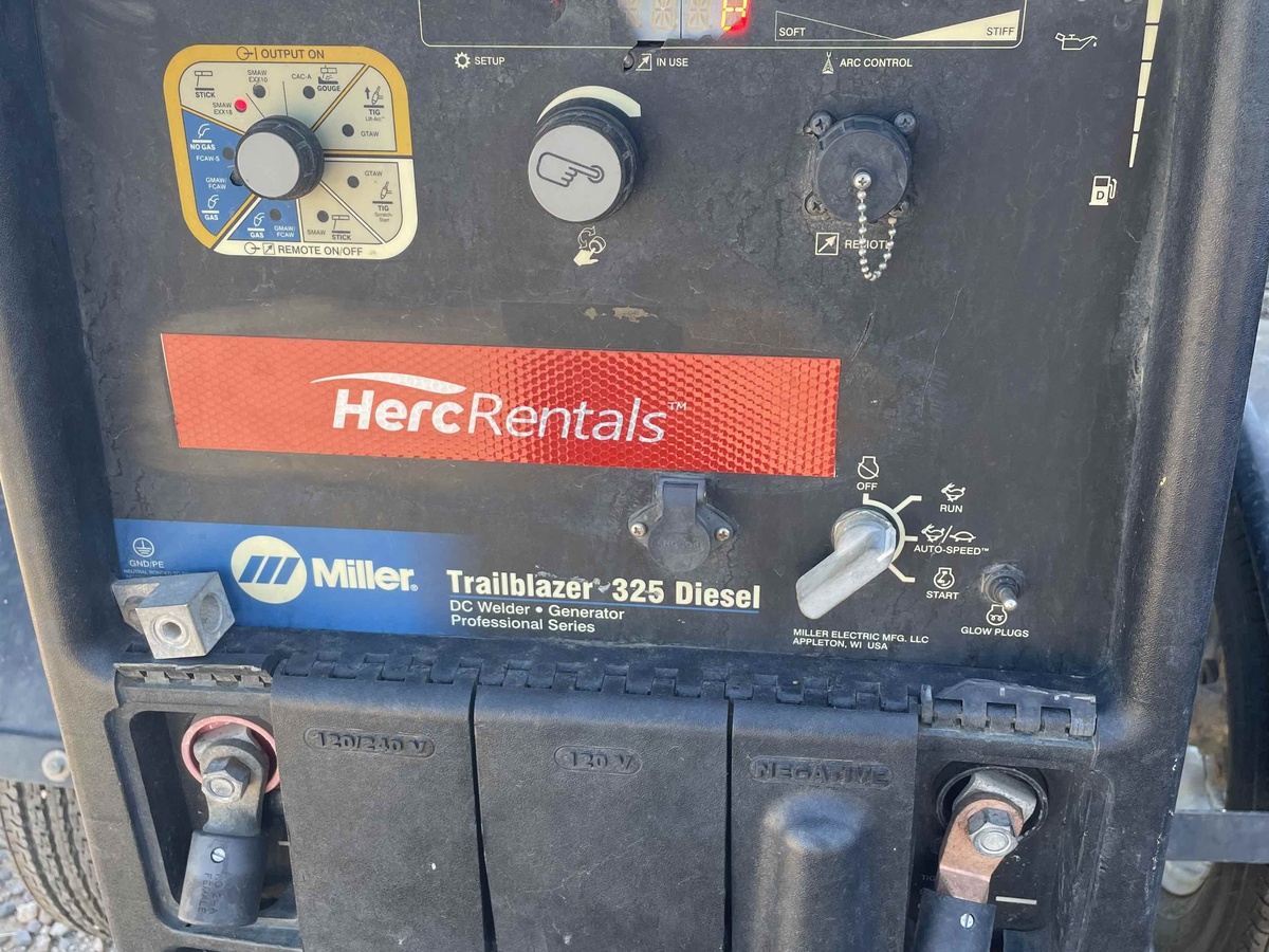 2019 Miller Trailblazer 325-4