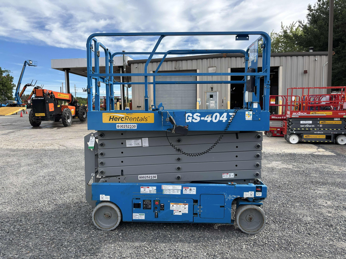 2019 Genie GS-4047-4