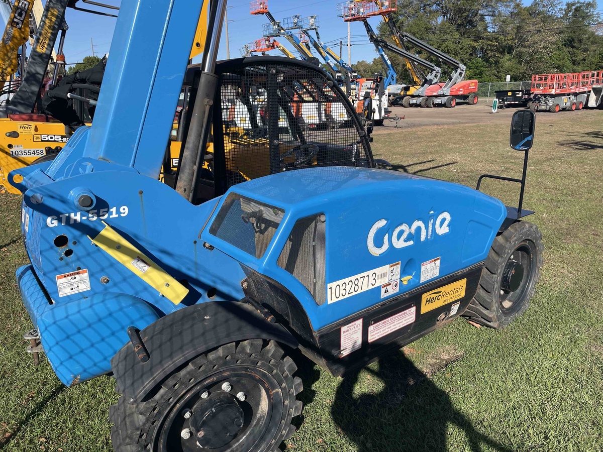 2021 Genie GTH-5519-2