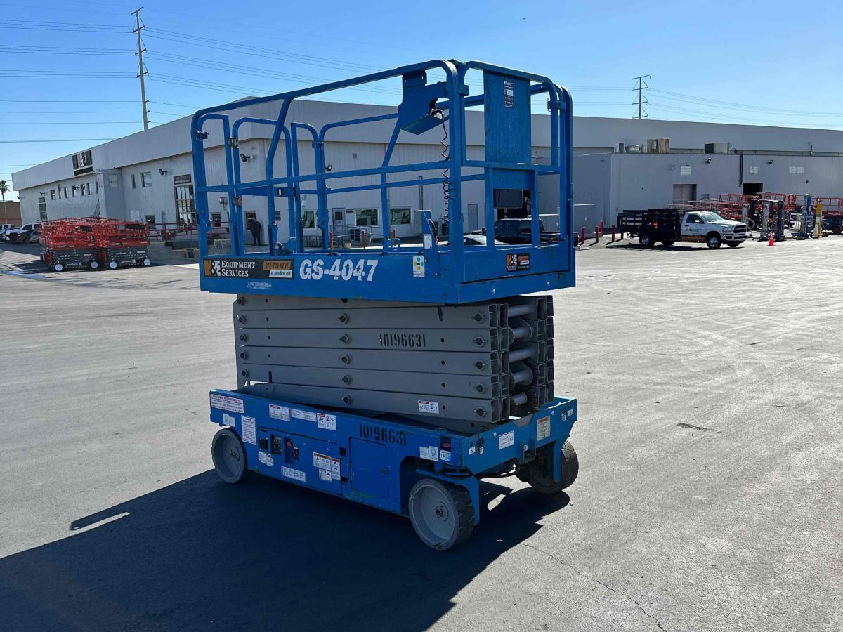 2016 Genie GS-4047