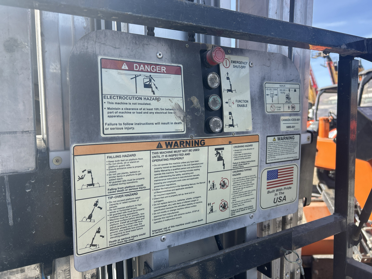 2020 JLG 30AM-7