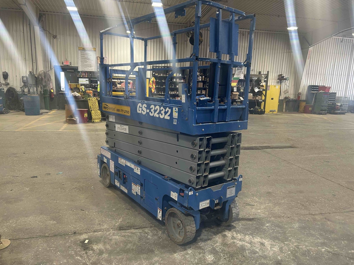 2018 Genie GS-3232-5