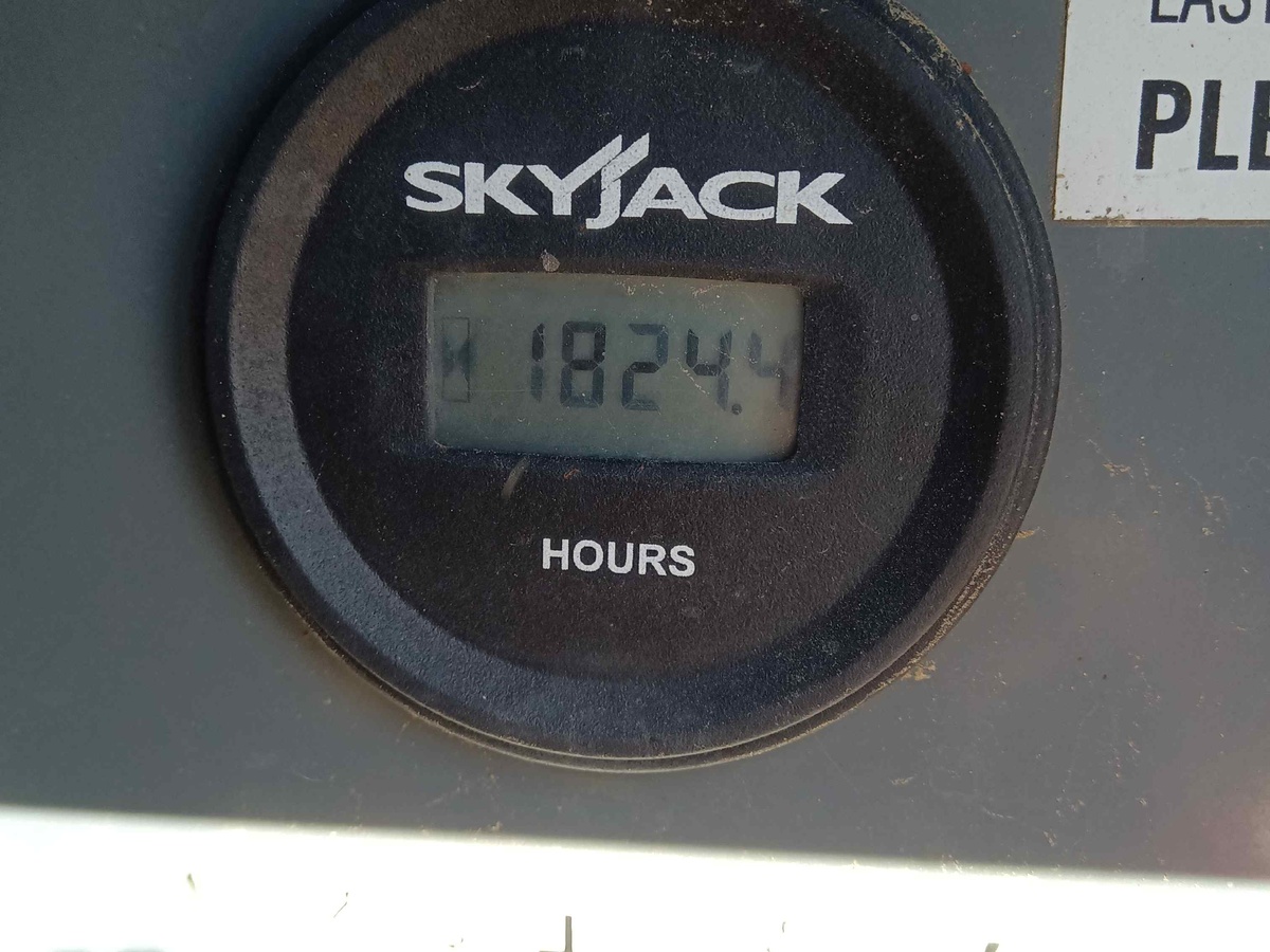 2018 Skyjack SJ-6832RT-4
