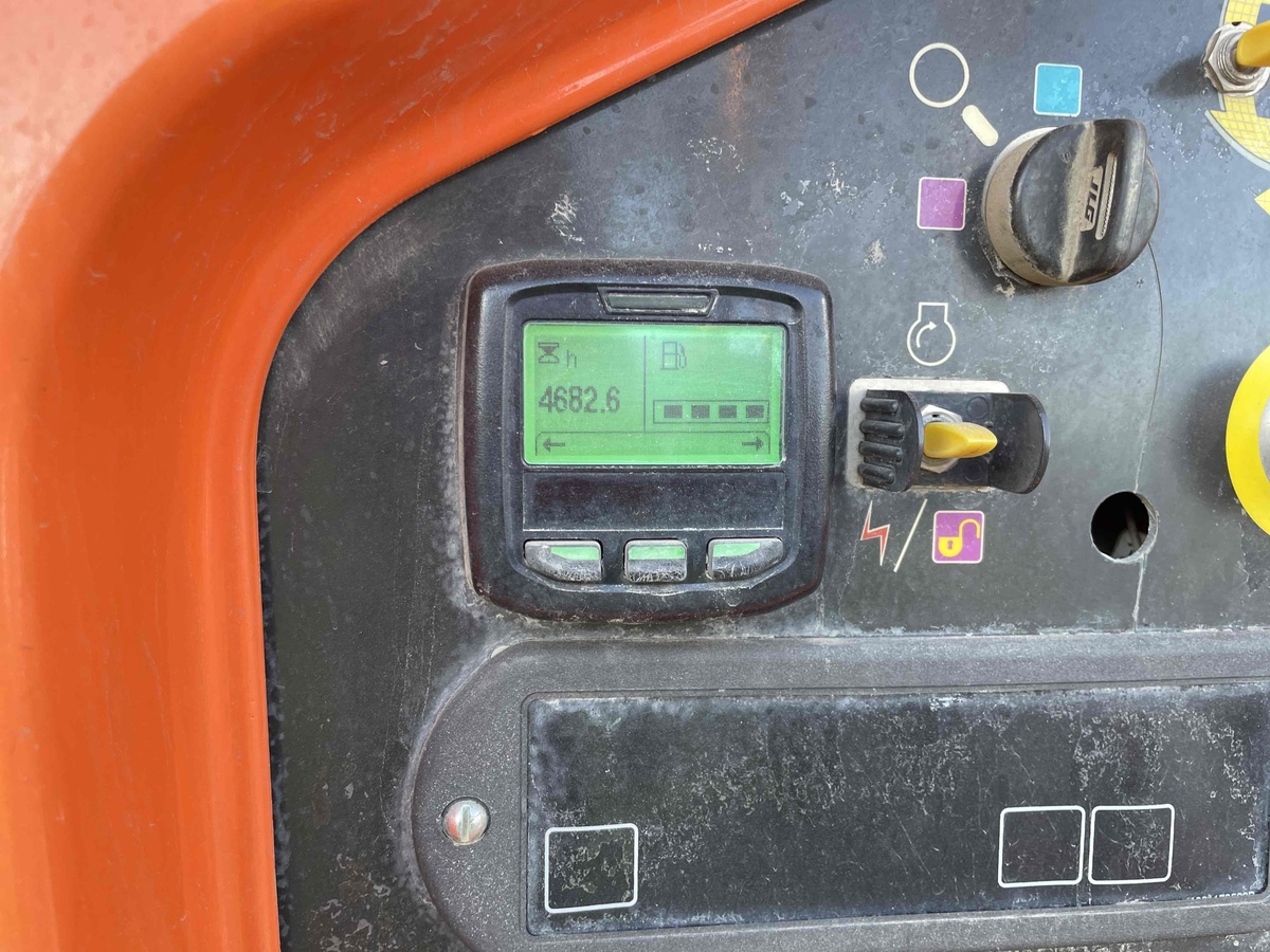 2018 JLG 460SJ-9