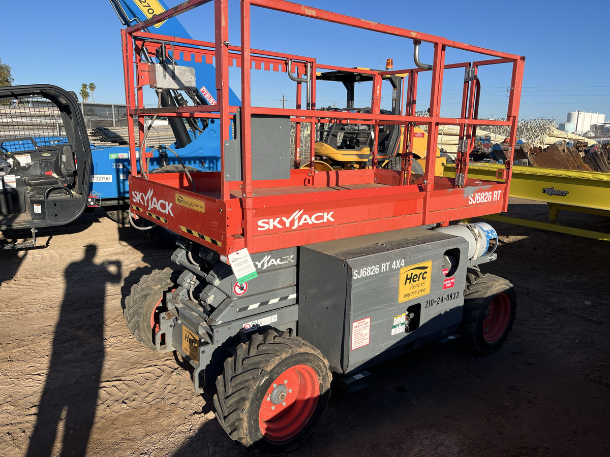 2018 Skyjack SJ-6826RT