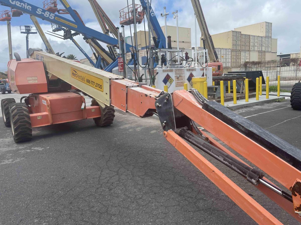 2015 JLG 660SJ-4