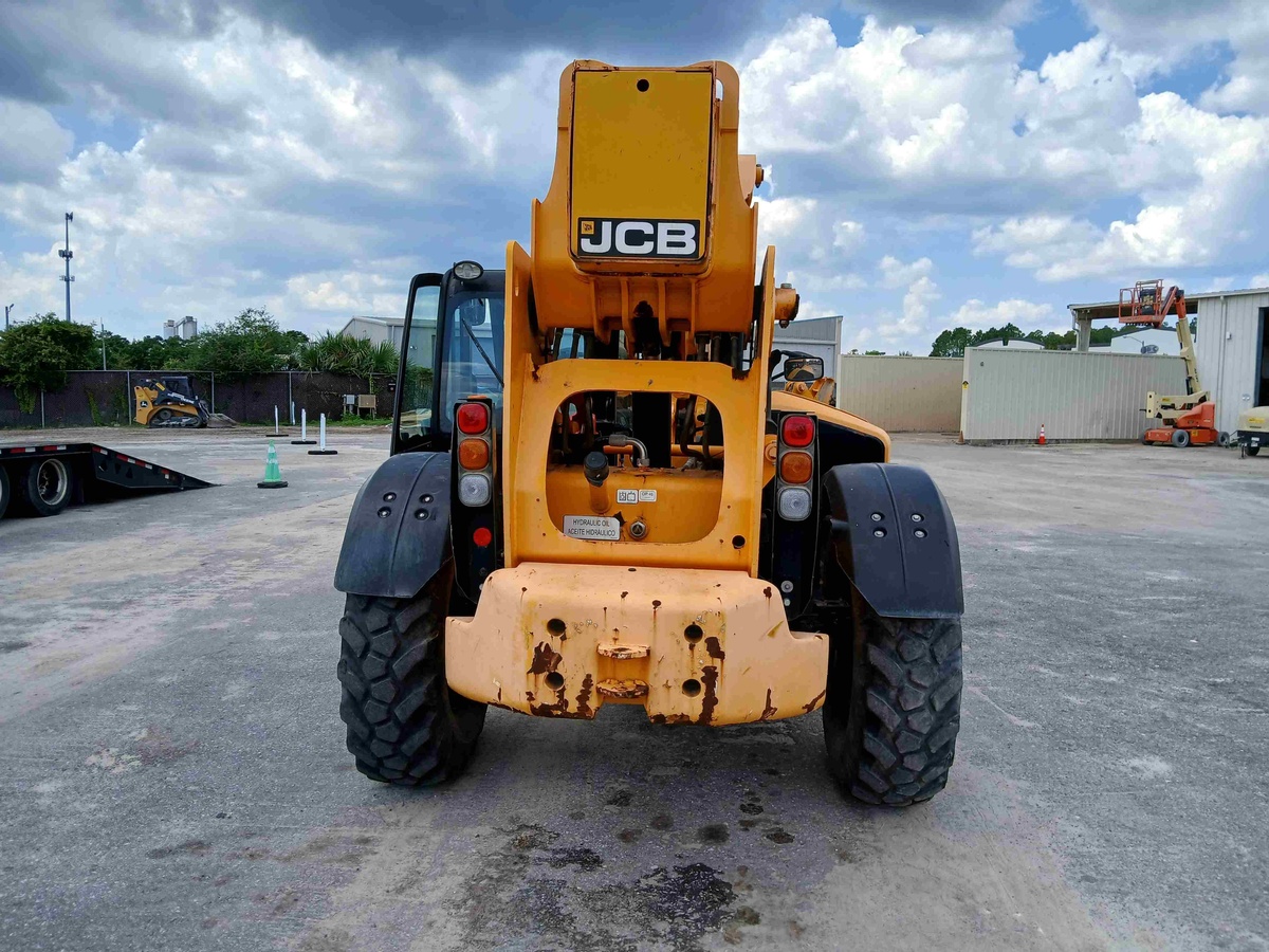 2021 JCB 512-56-8